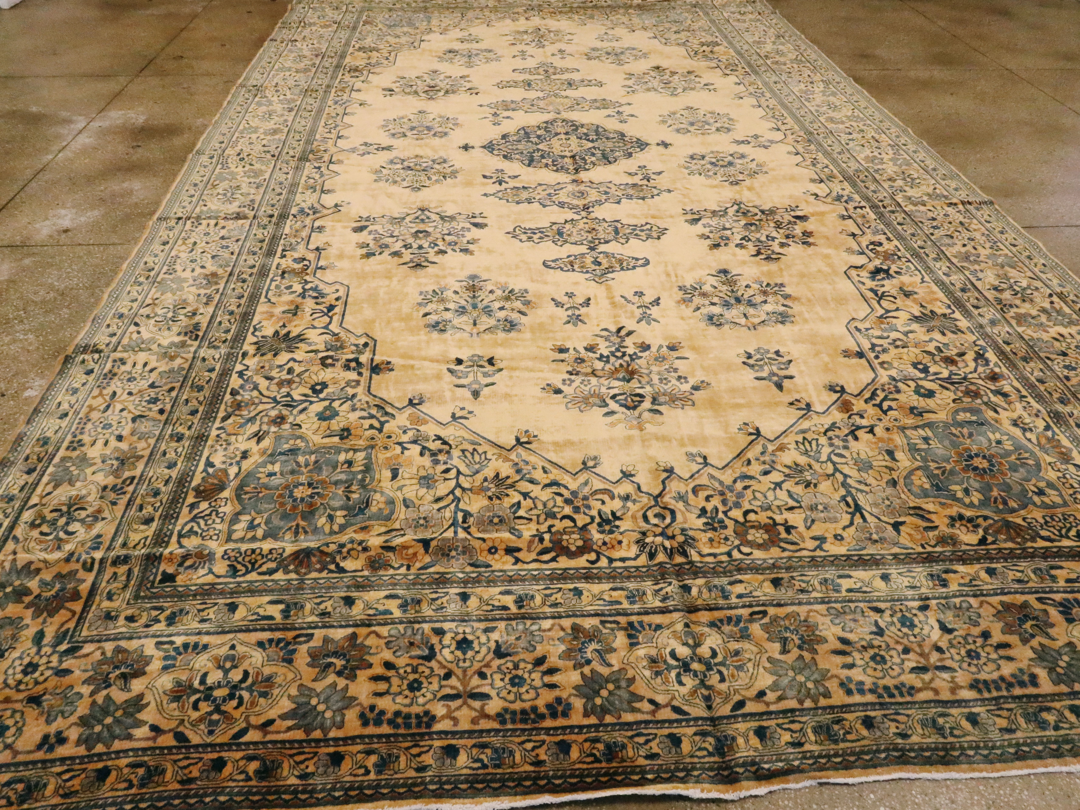 Persian Kashan Carpet, No.10259 - Gss