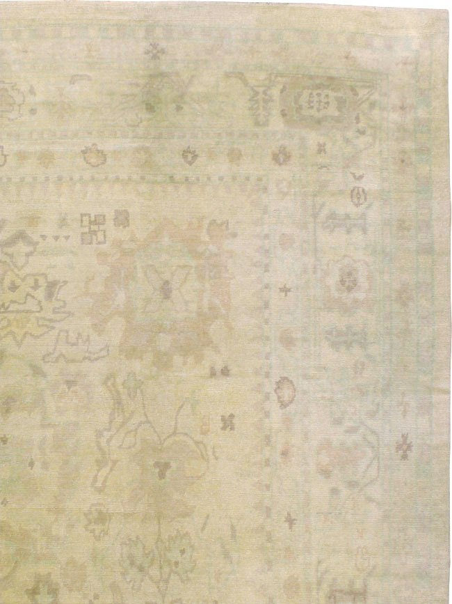 An Oushak Carpet, No.10280 - Gss