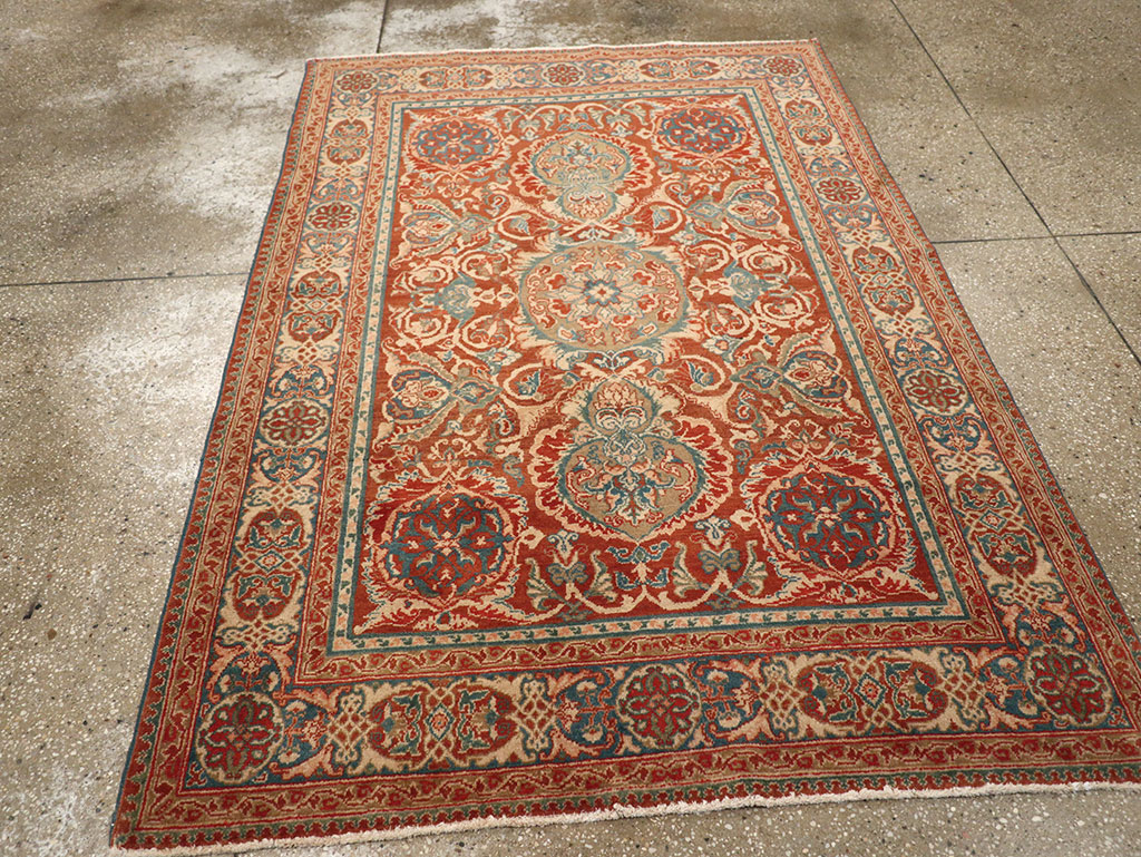 An Agra Rug, No.10317 - Gss