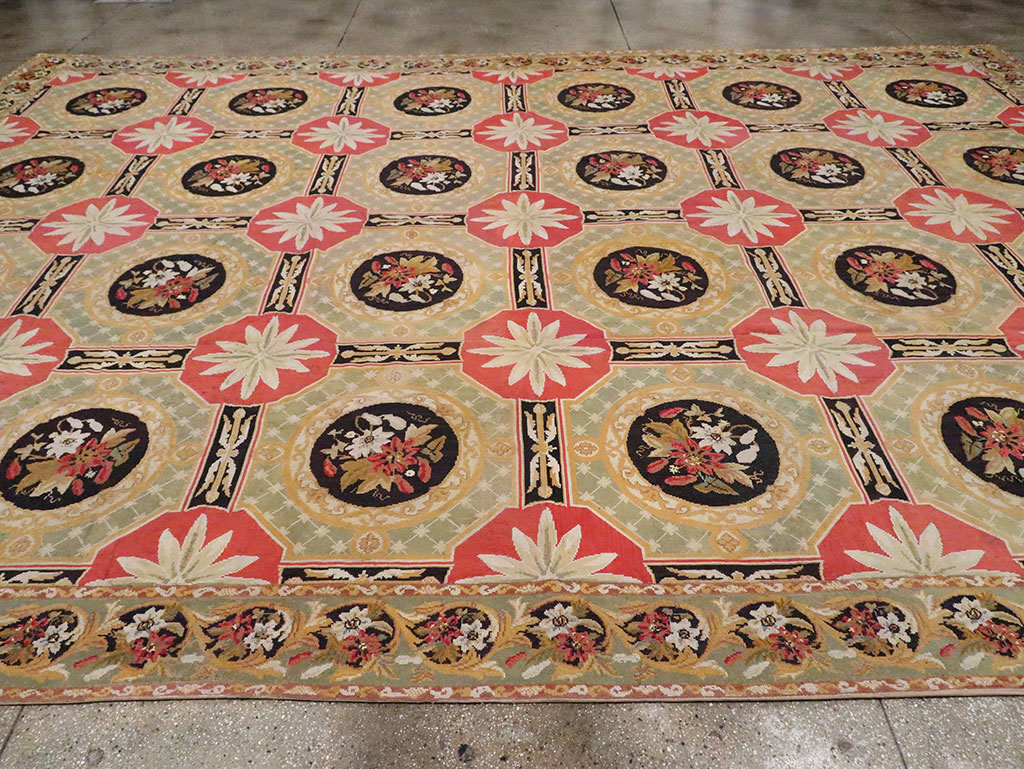 Antique English Needlepoint Carpet, No.10328 - Gss