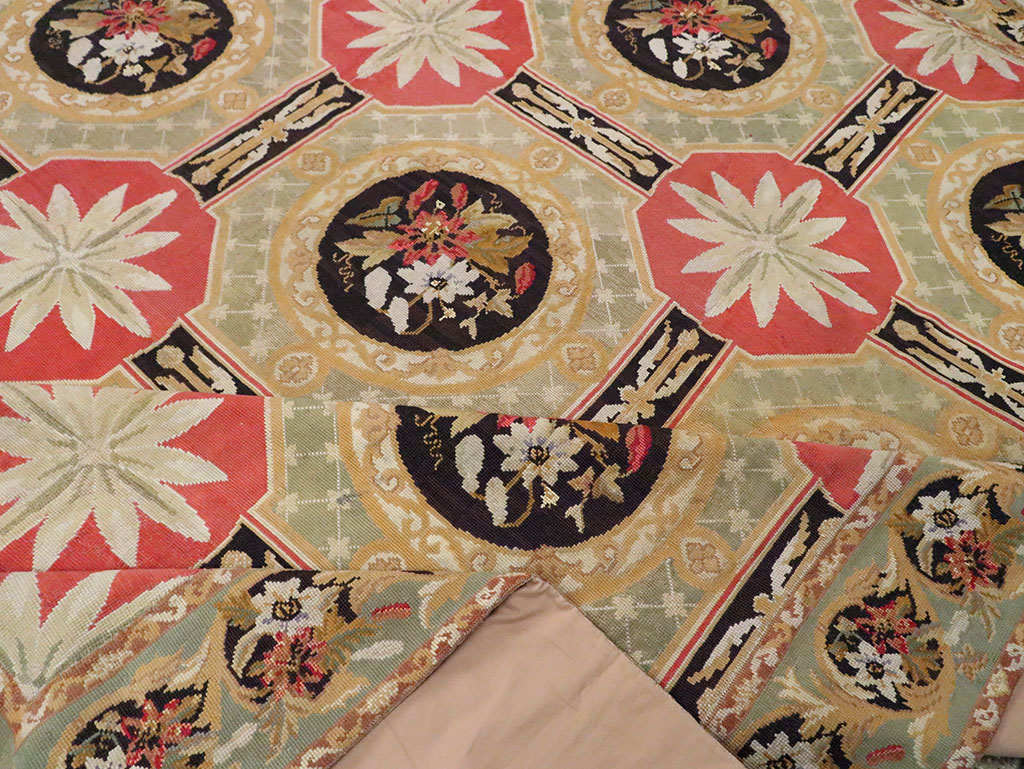 Antique English Needlepoint Carpet, No.10328 - Gss