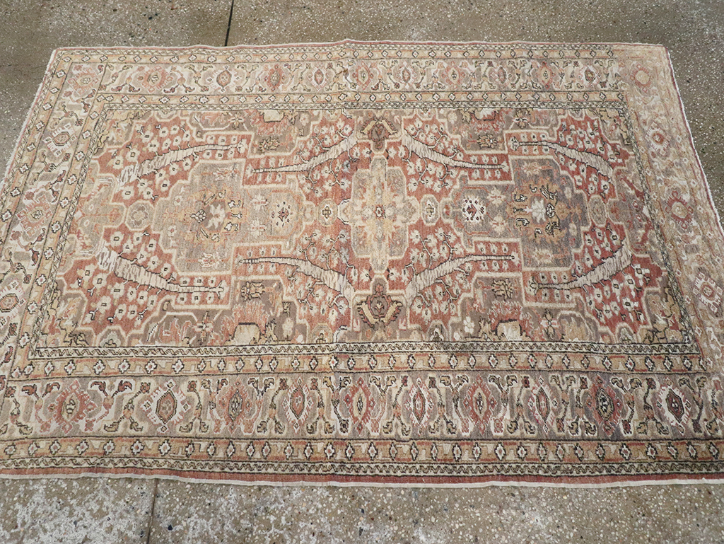 Antique Turkish Sivas Throw Rug, No.10416 - Gss