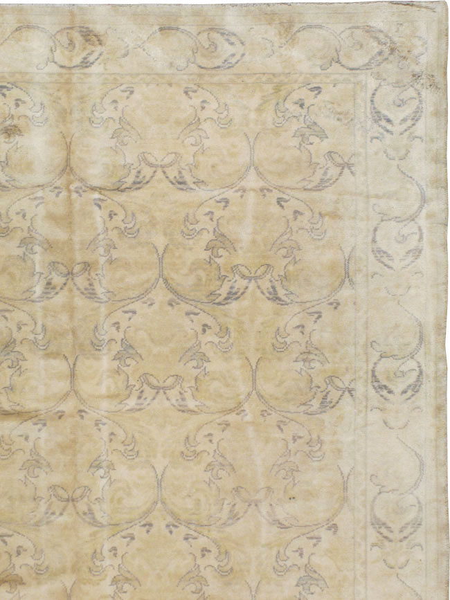A Cuenca Carpet, No.10434 - Gss