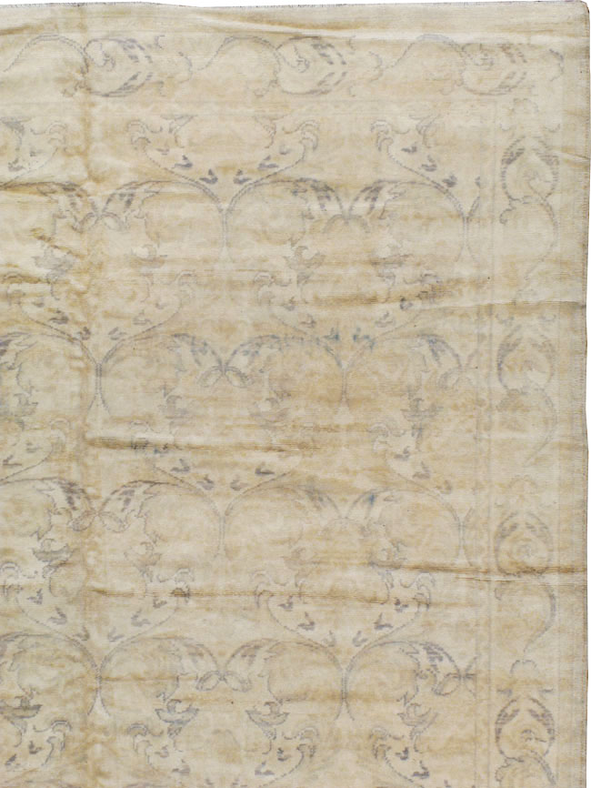 A Cuenca Carpet, No.10434 - Gss