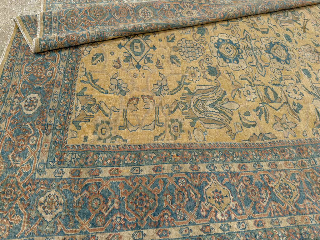 Antique Persian Mahal Gallery Carpet, No.10437 - Gss