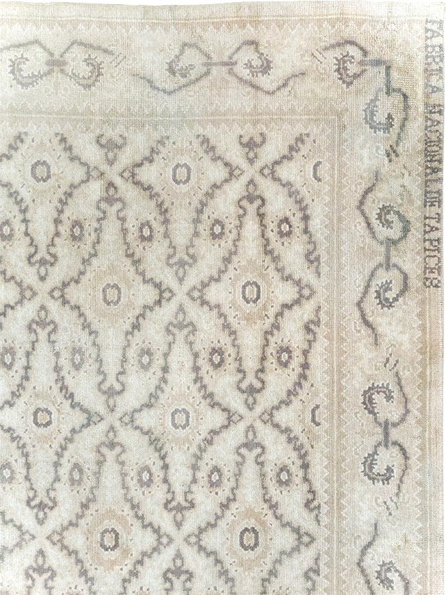 A Cuenca Carpet, No.10464 - Gss