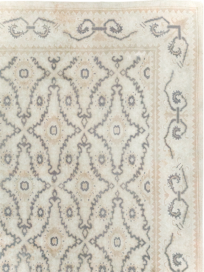 A Cuenca Carpet, No.10464 - Gss