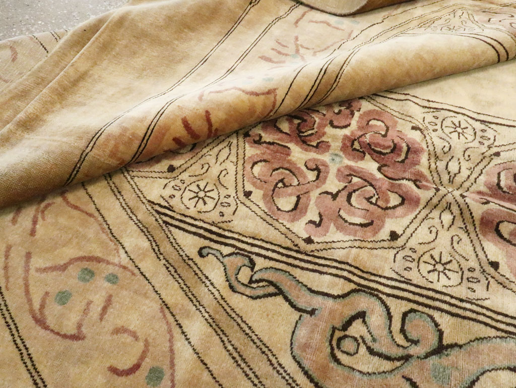 Antique Indian Lahore Carpet, No.10556 - Gss