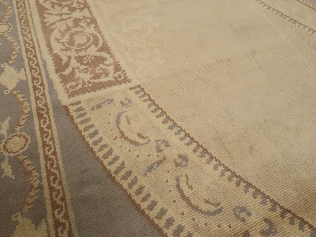 Antique European Savonnerie Carpet, No.10832 - Gss