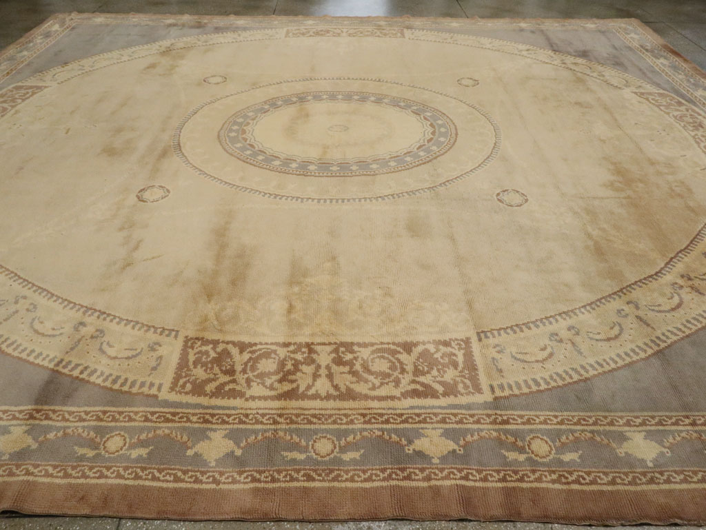 Antique European Savonnerie Carpet, No.10832 - Gss