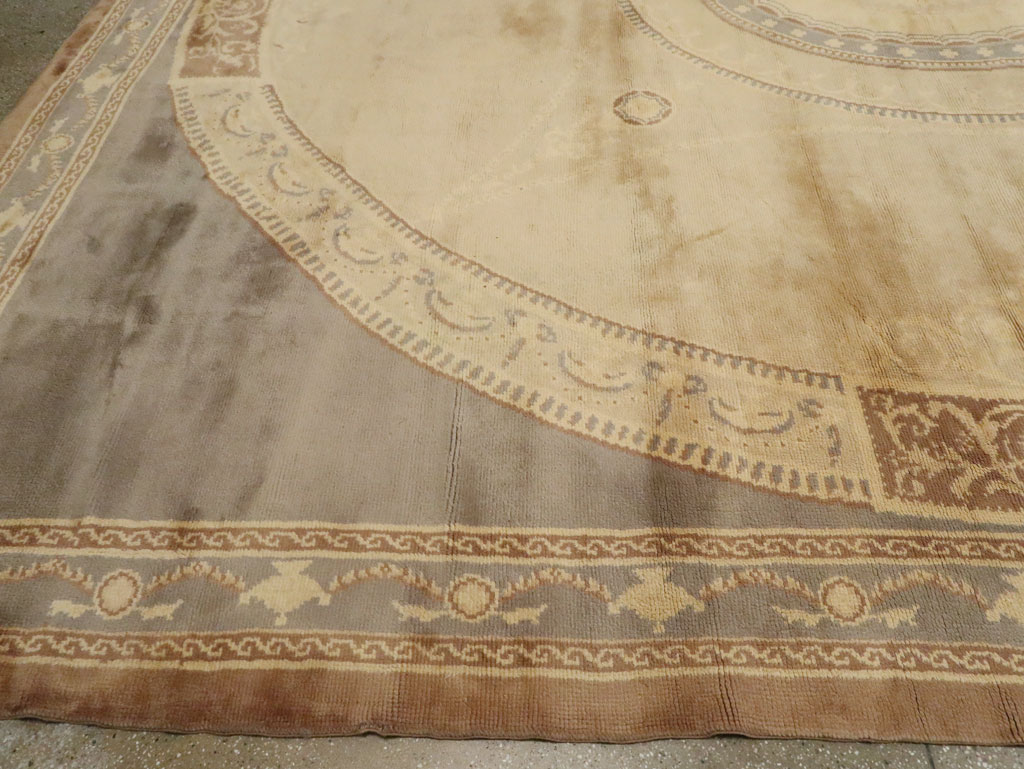 Antique European Savonnerie Carpet, No.10832 - Gss