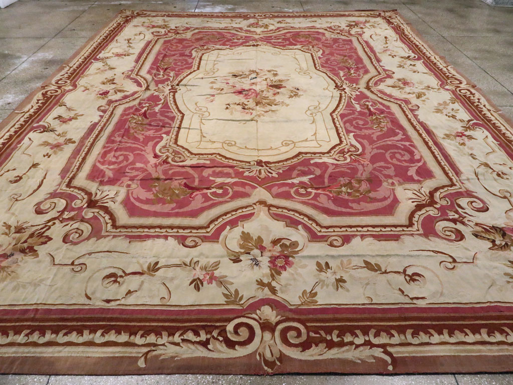 Antique French Aubusson Carpet, No.10969 - Gss