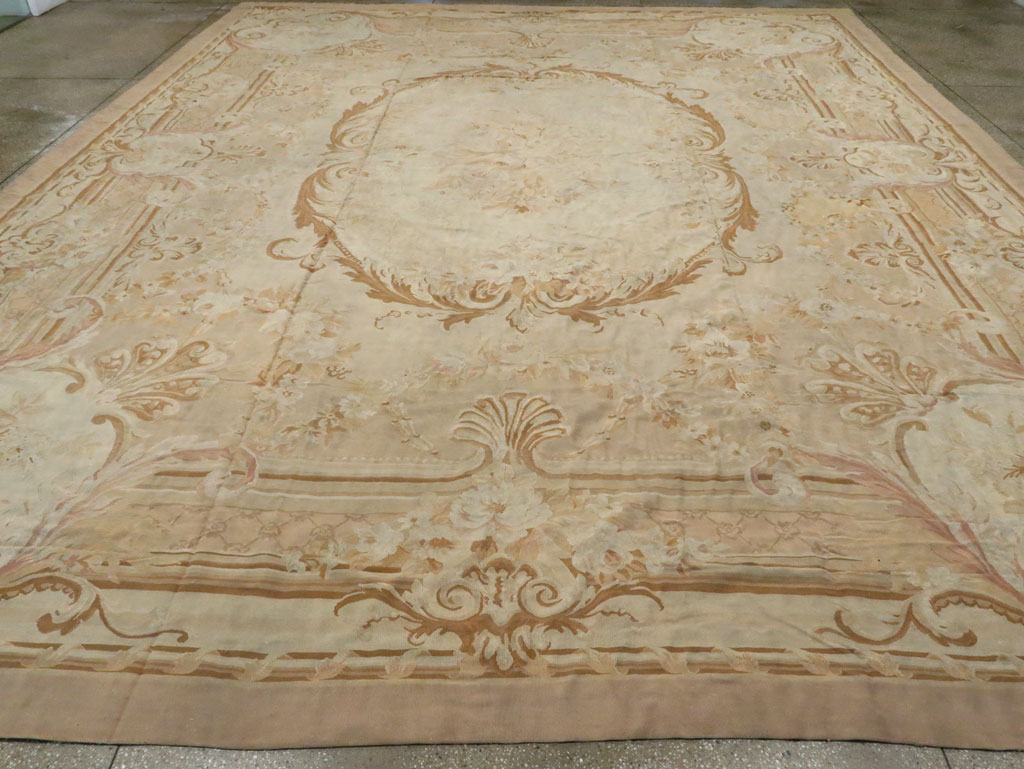 Antique French Aubusson Carpet, No.11290 - Gss