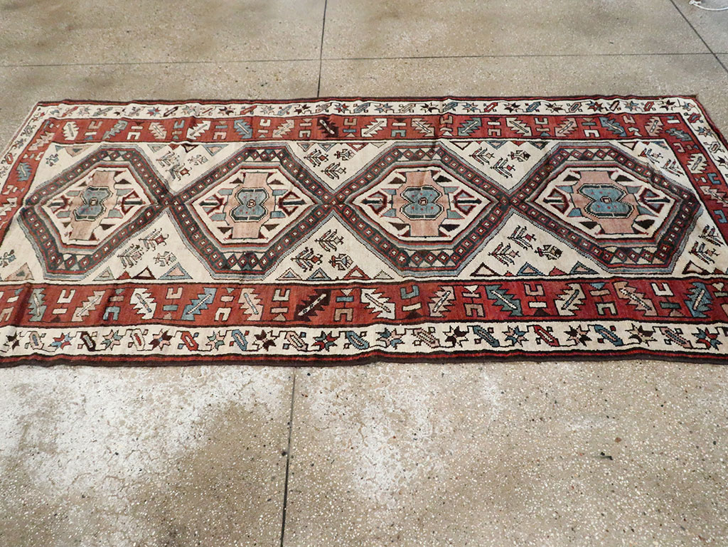 Antique Persian Serab Gallery Rug, No.11459 - Gss