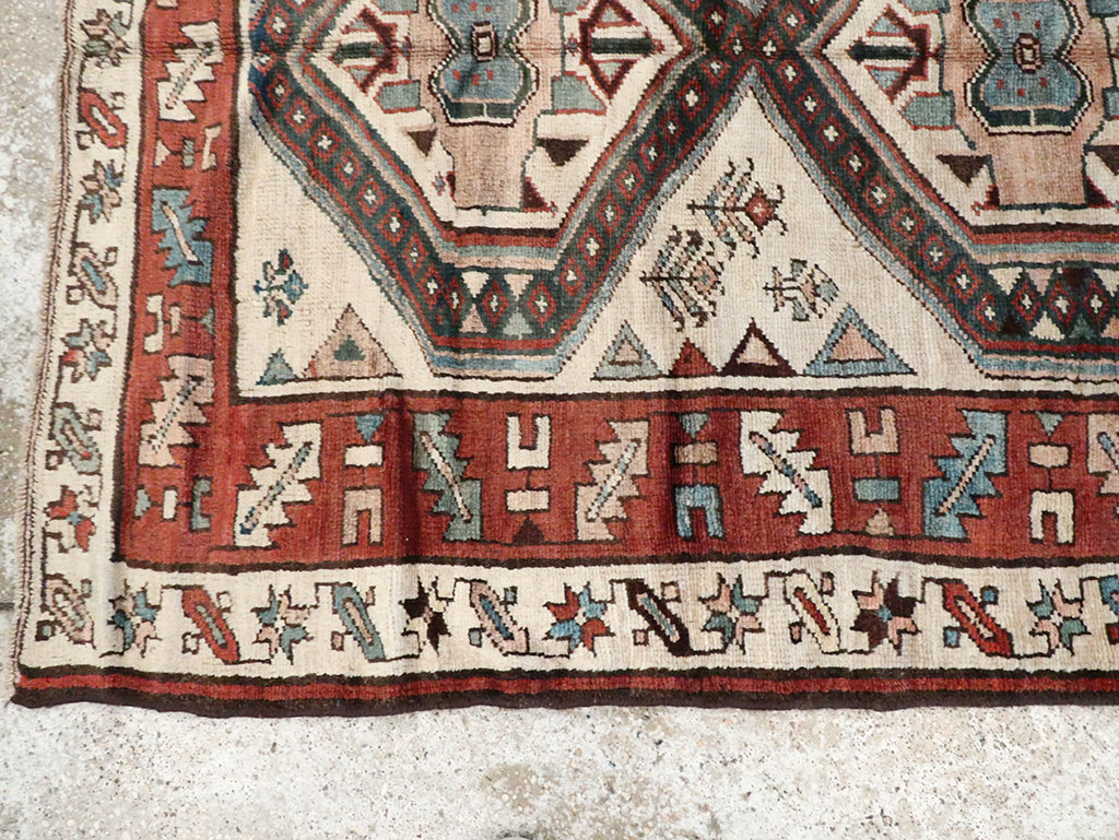 Antique Persian Serab Gallery Rug, No.11459 - Gss