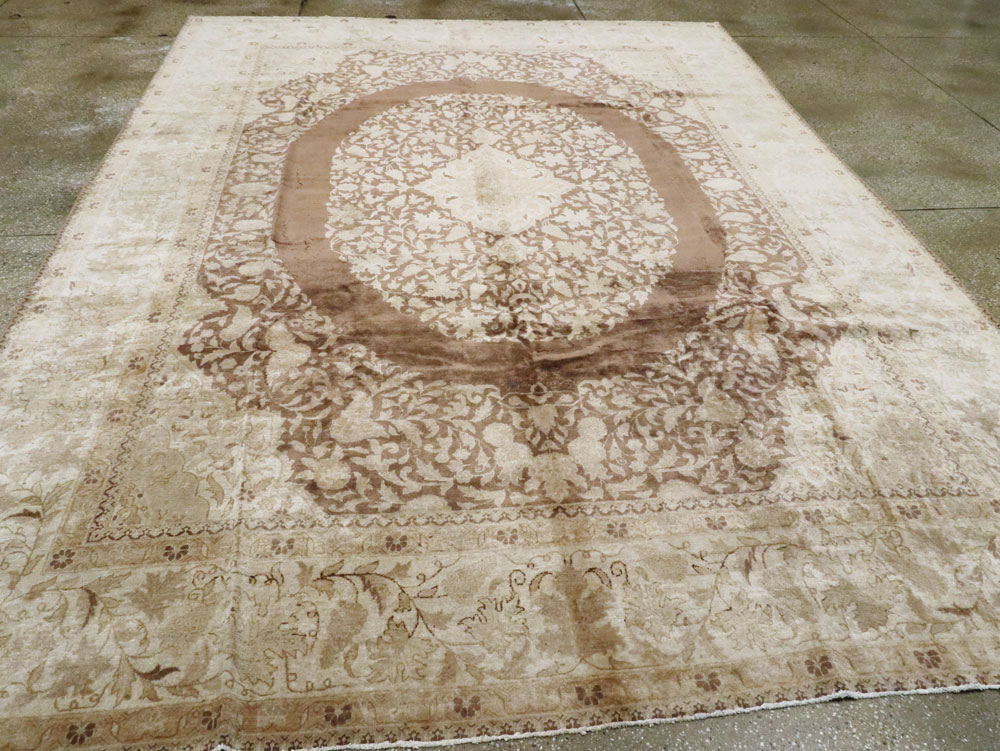 Vintage Persian Tabriz Carpet, No.11675 - Gss