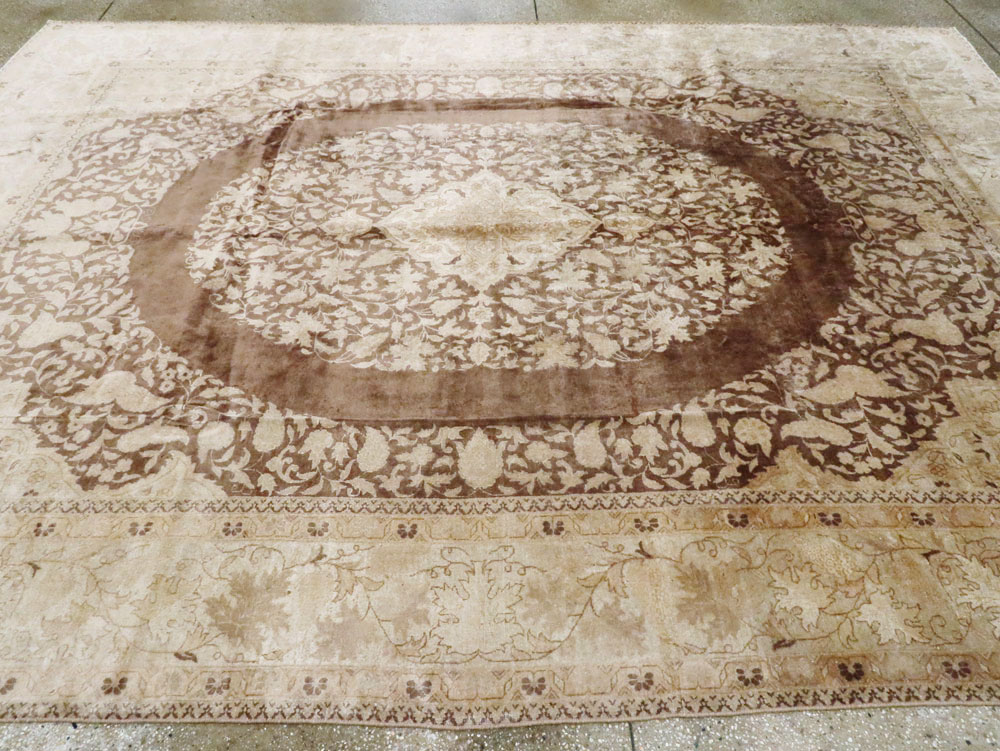 Vintage Persian Tabriz Carpet, No.11675 - Gss