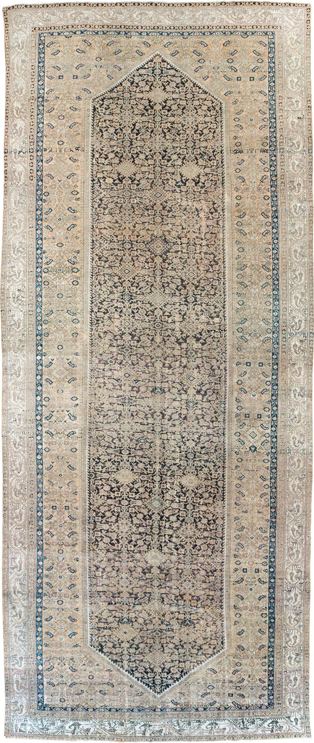 Antique Persian Malayer Gallery Carpet, No.11685 - Gss
