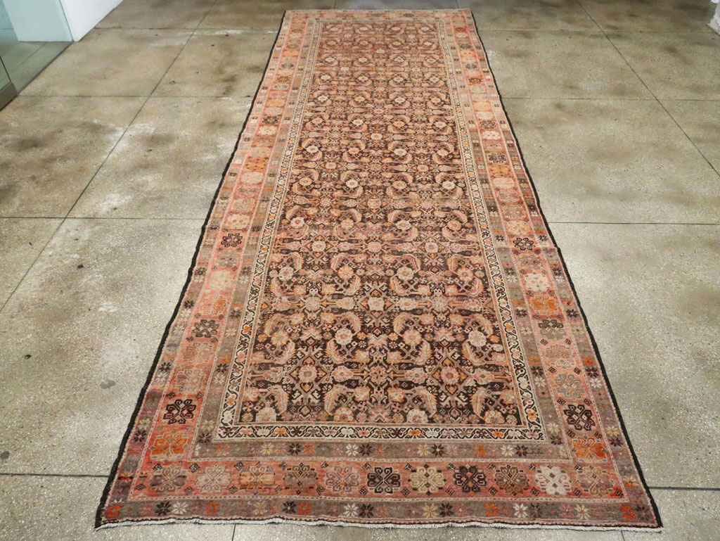 Antique Persian Mahal Gallery Rug, No.11753 - Gss