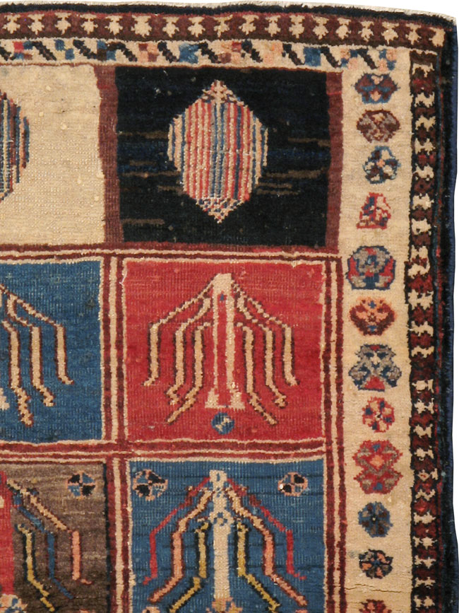 Vintage Persian Bakhtiari Rug, No.11901 - Gss