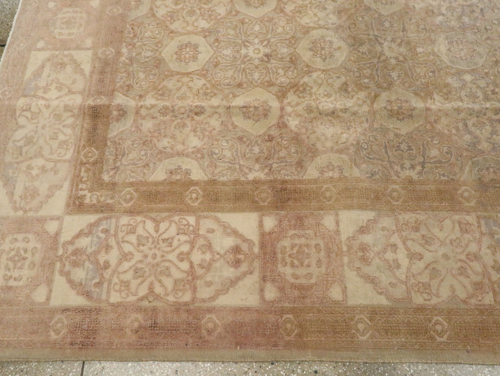 Vintage Tabriz Carpet, No.12077 - Gss