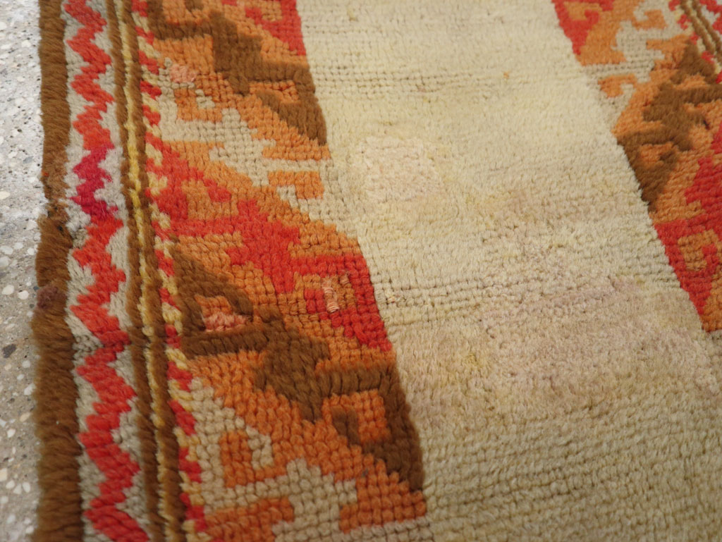 Vintage Continental European Throw Rug, No.12153 - Gss