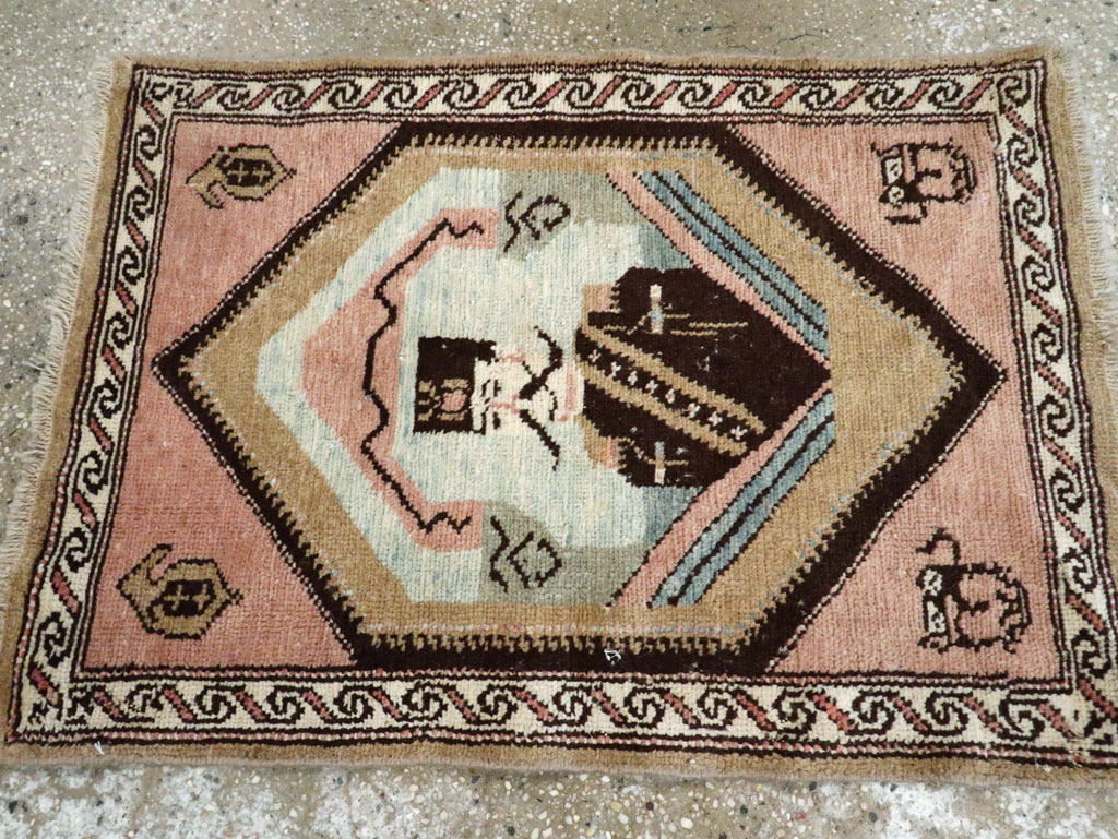 Antique Hamadan Pictorial Rug (Pair: 1 of 2), No.12188 - Gss