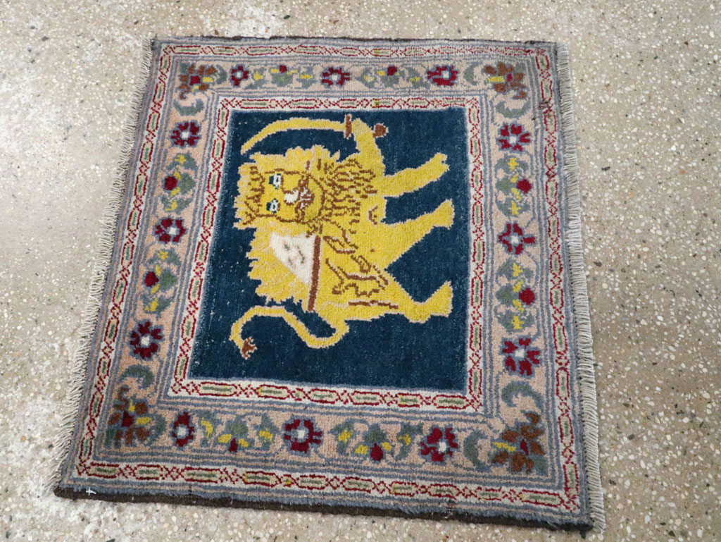 Vintage Persian Hamadan Pictorial Rug, No.12223 - Gss
