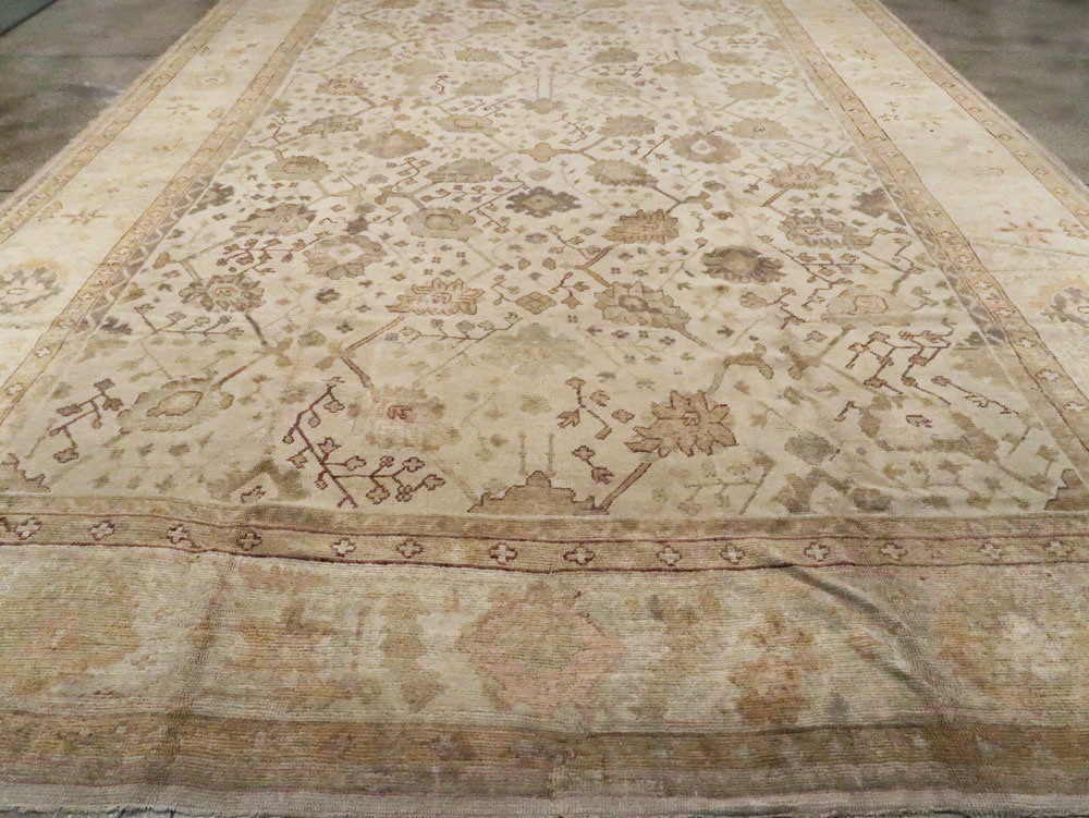 Antique Turkish Oushak Rug, No.12287 - Gss