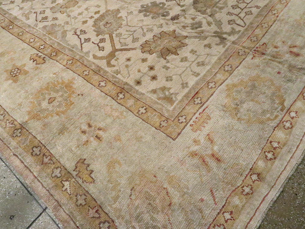 Antique Turkish Oushak Rug, No.12287 - Gss