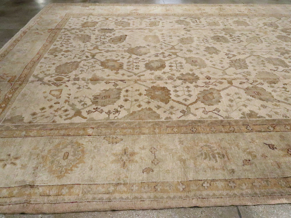 Antique Turkish Oushak Rug, No.12287 - Gss
