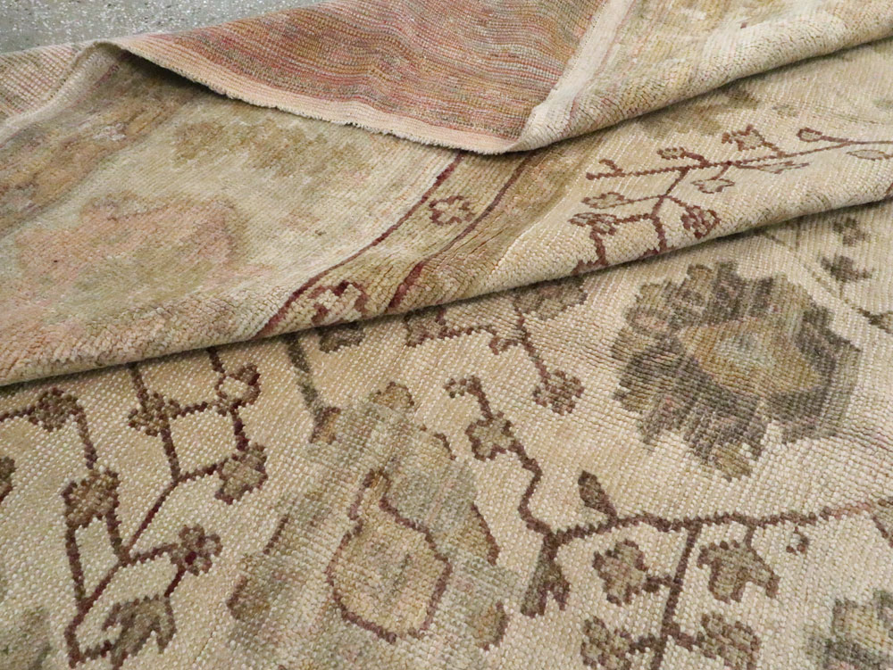 Antique Turkish Oushak Rug, No.12287 - Gss