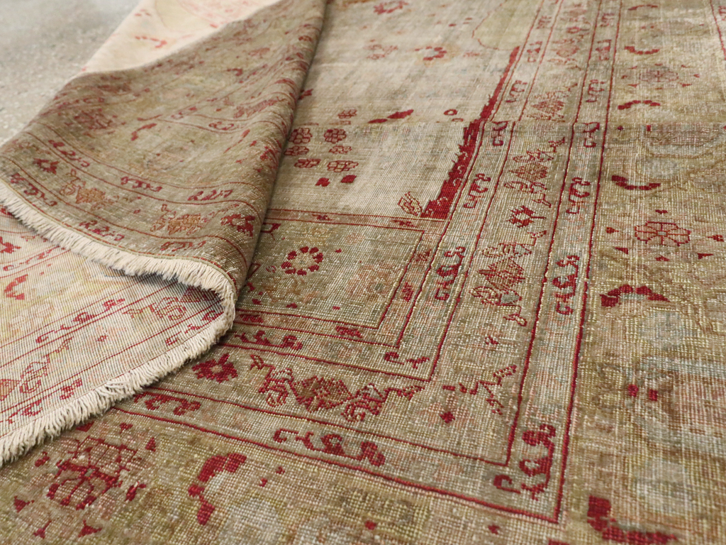 Antique Turkish Herekeh Silk Rug, No.12472 - Gss