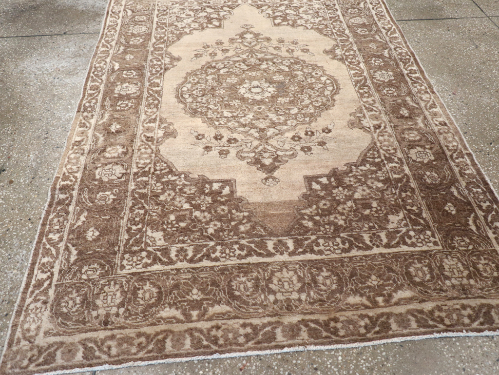 Antique Persian Tabriz Rug, No.12477 - Gss
