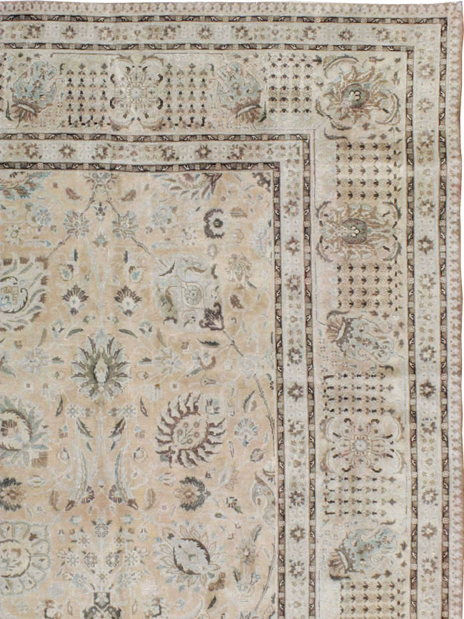 Antique Persian Tabriz Rug, No.12777 - Gss
