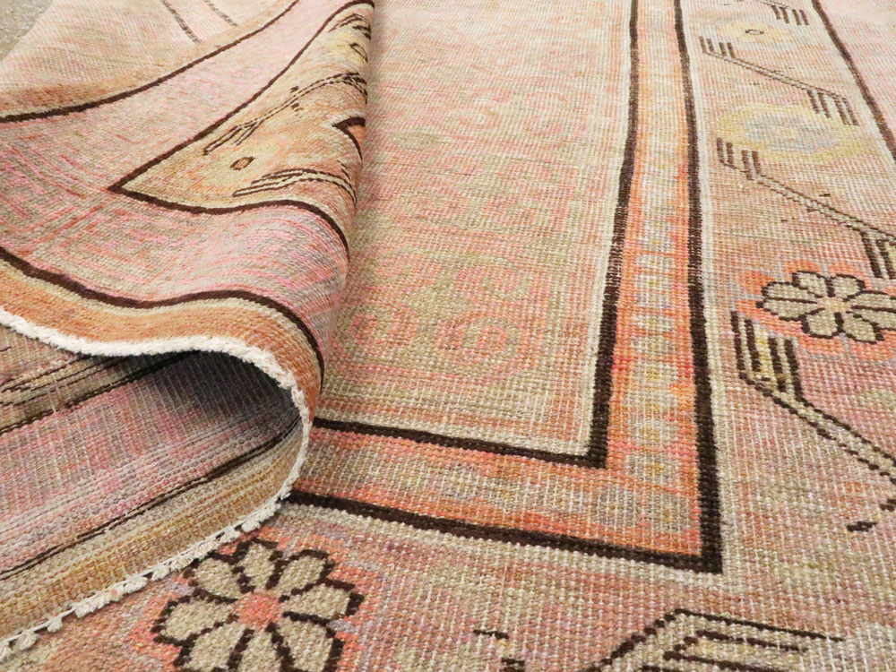 Antique East Turkestan Khotan Gallery Rug, No.13066 - Gss