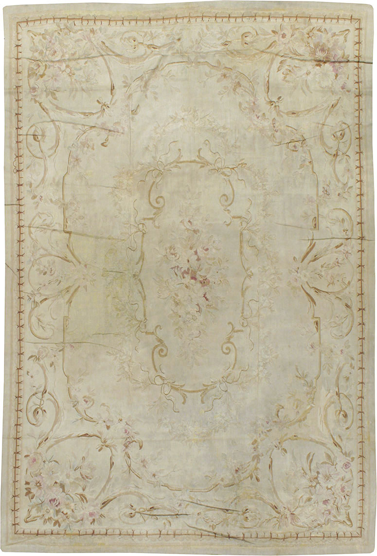 Antique French Aubusson Rug, No.13096 - Gss
