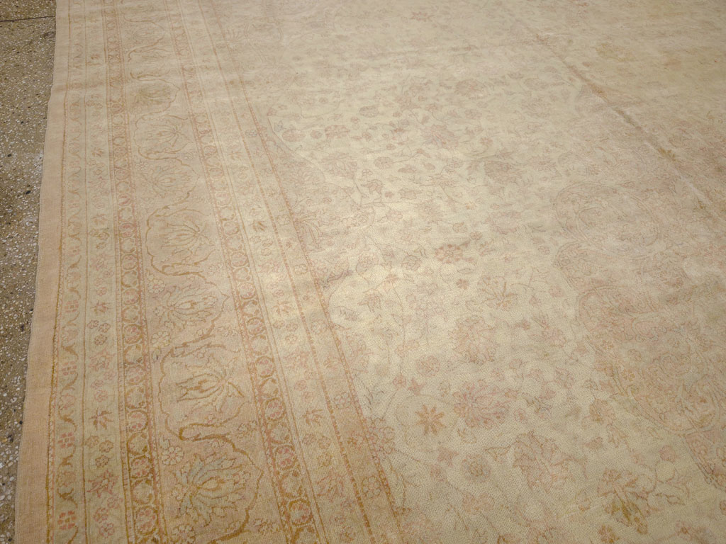 Antique Turkish Sivas Room Size Carpet, No.13203 - Gss