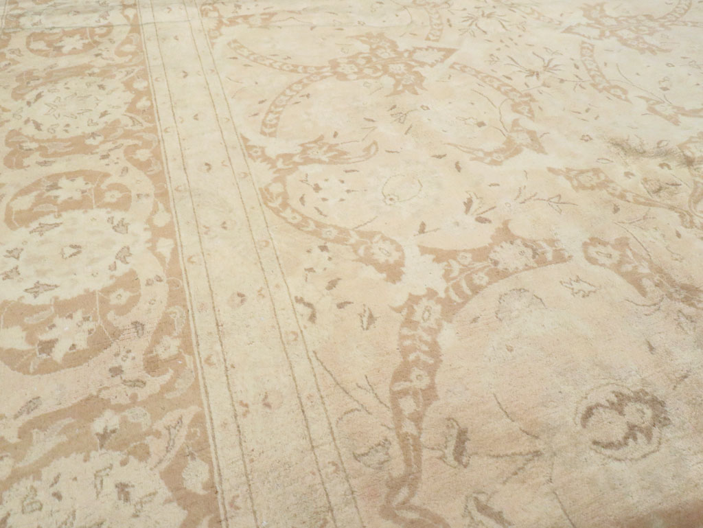 Antique Persian Tabriz Carpet, No.13266 - Gss