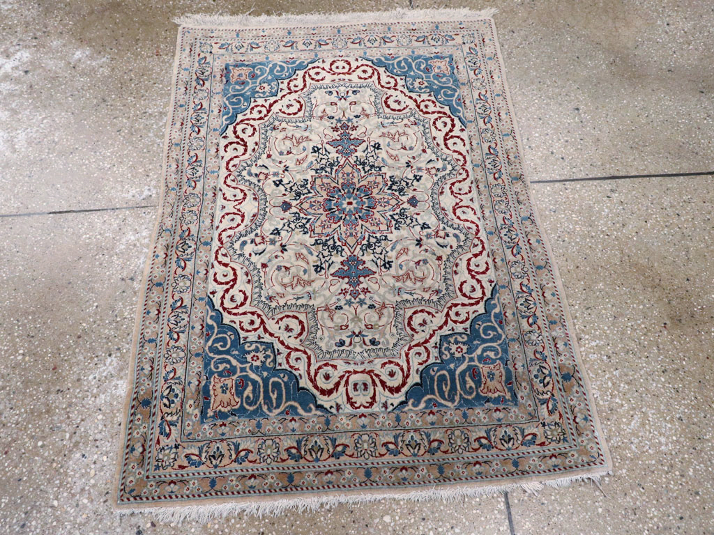 Vintage Persian Nain Rug, No.13278 - Gss