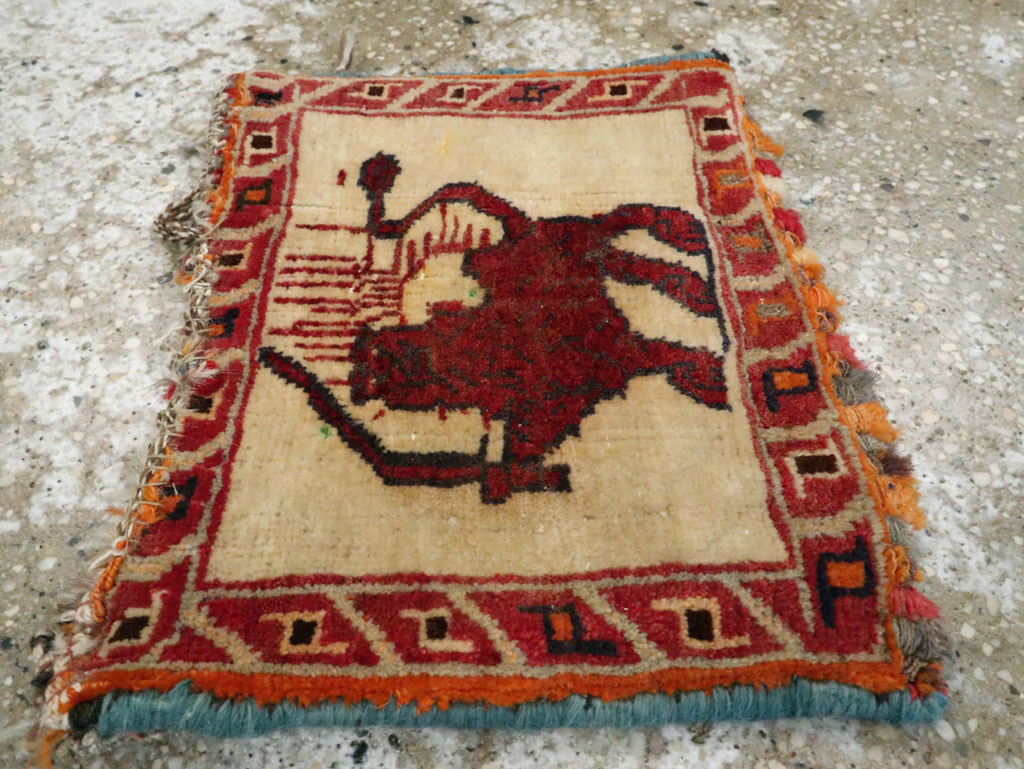 Vintage Shiraz Pictoral Rug, No.13302 - Gss