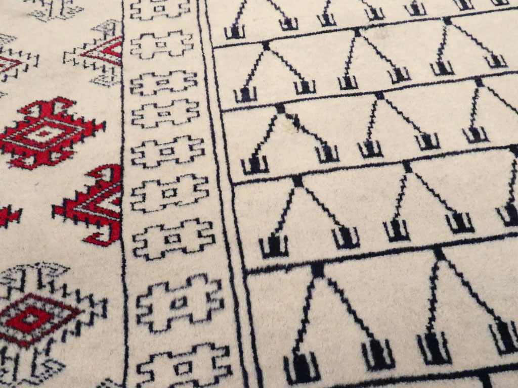 Vintage Persian Baluch Rug, No.13313 - Gss