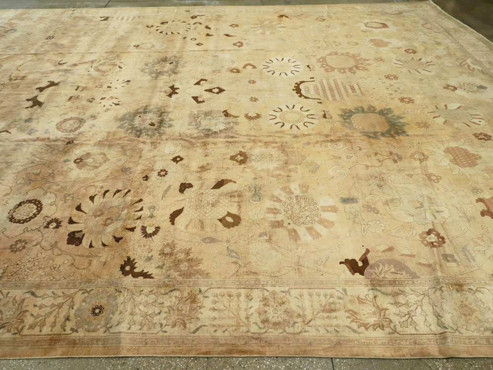 Antique Persian Tabriz Carpet, No.13346 - Gss