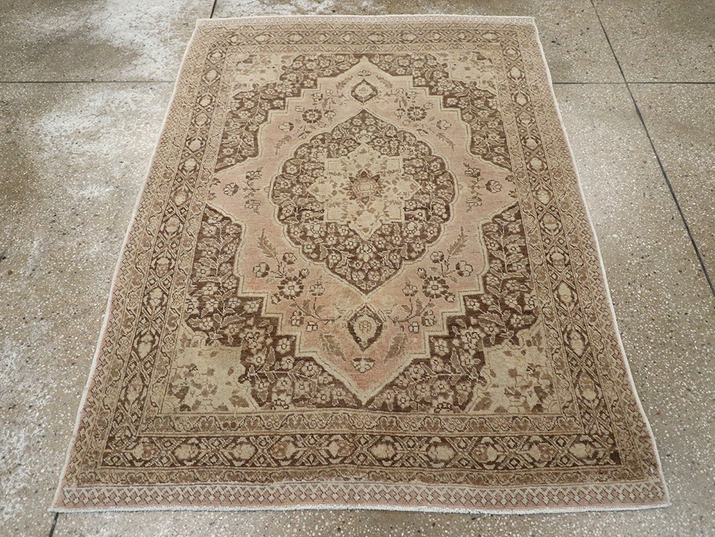Antique Persian Tabriz Rug, No.13360 - Gss