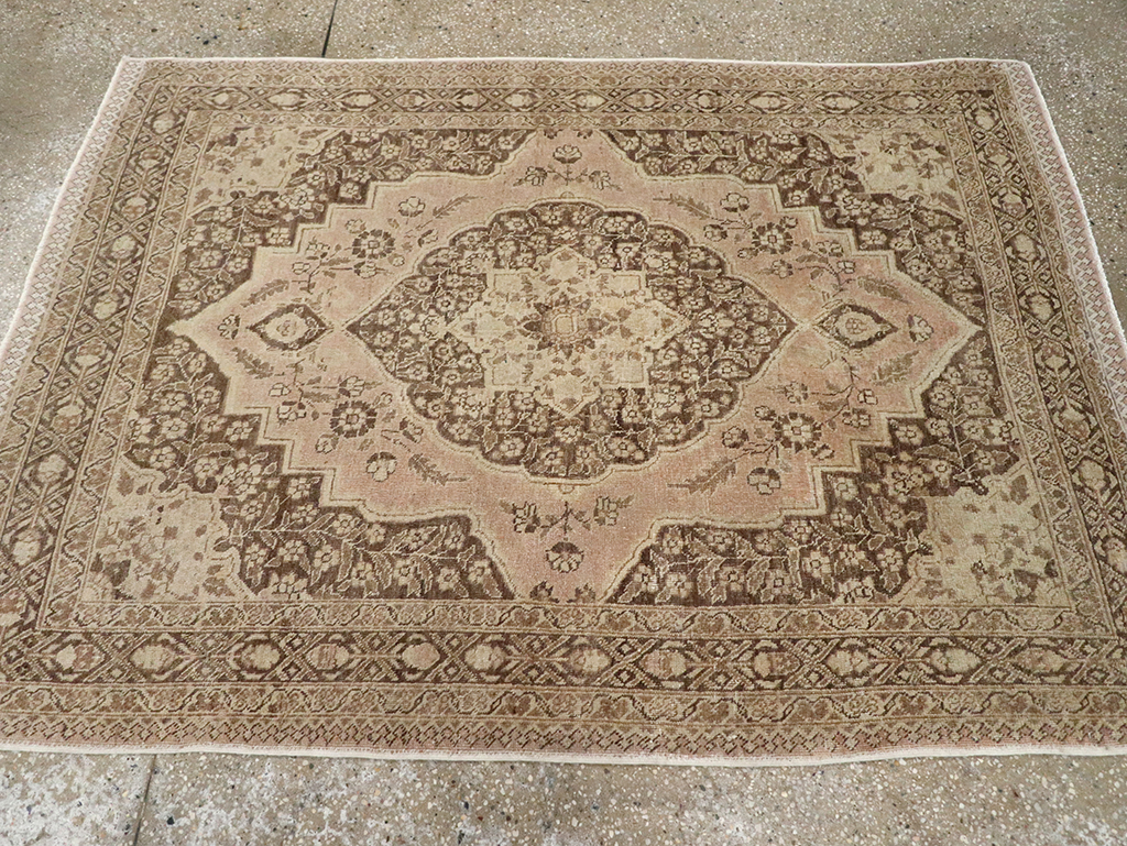 Antique Persian Tabriz Rug, No.13360 - Gss