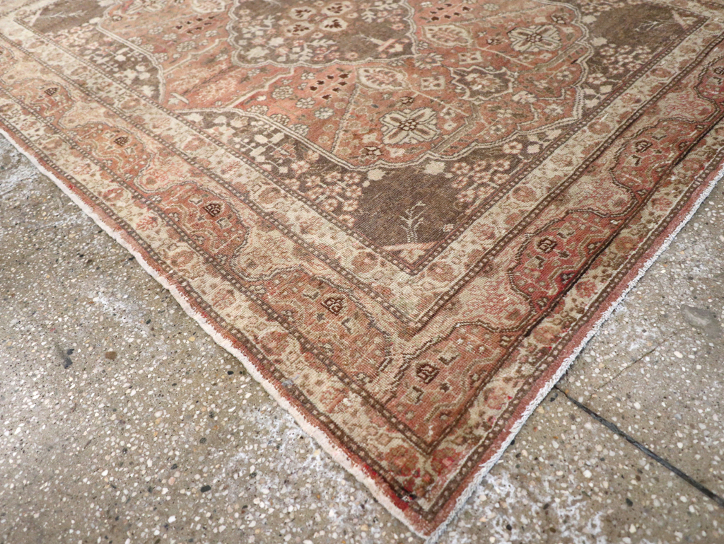 Antique Persian Tabriz Rug, No.13361 - Gss