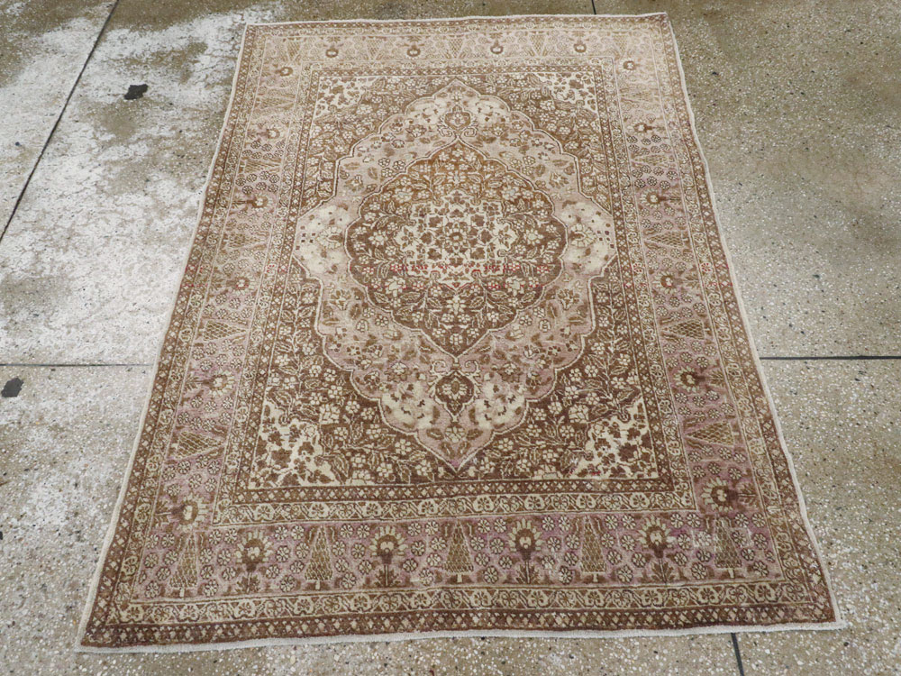 Antique Persian Tabriz Rug, No.13363 - Gss