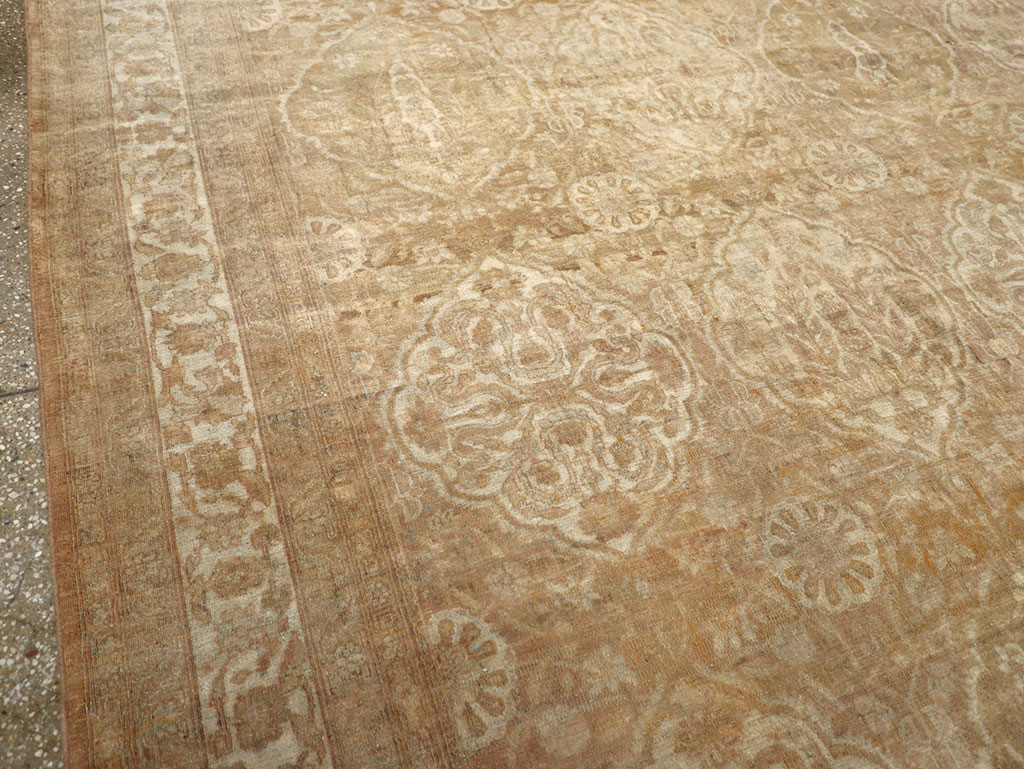 Antique Indian Agra Square Room Size Carpet, No.13455 - Gss