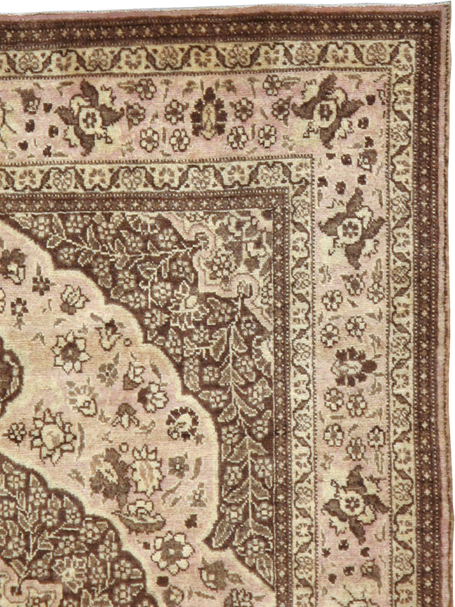 Antique Persian Tabriz Rug, No.13557 - Gss