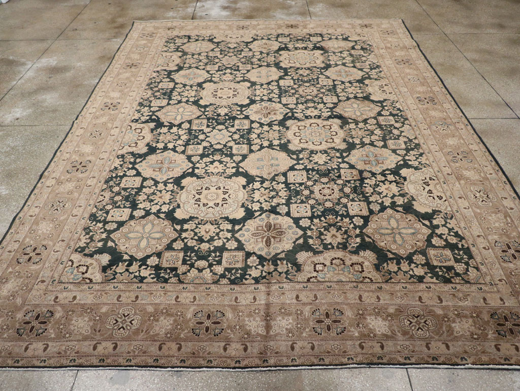 Antique Persian Tabriz Carpet, No.13641 - Gss